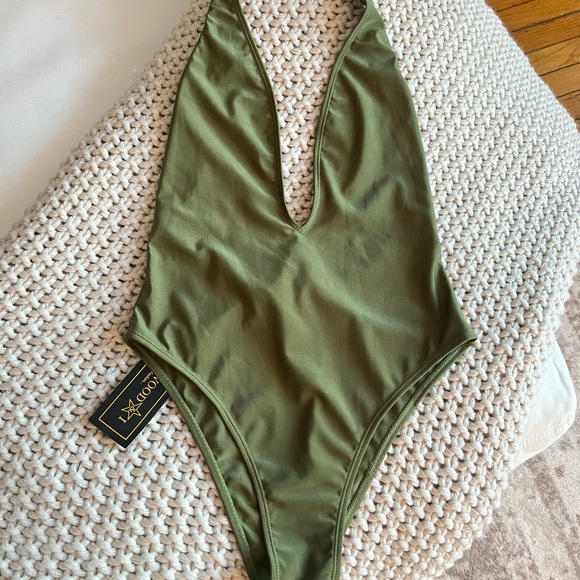 Other - 🏷️5/$30 Khaki Green Plunge Swimsuit NWT SIZE S